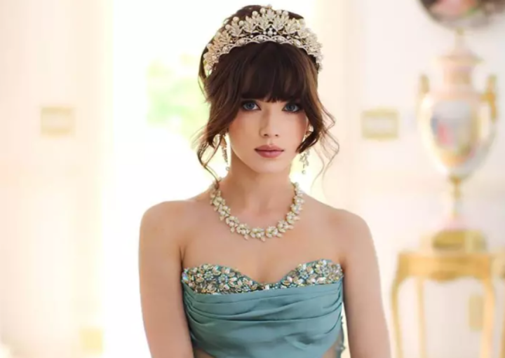 Quinceañera Hair Stylist, Hialeah Gardens<br/>Fantastic Quinceañera Hair Stylist, Hialeah Gardens<br/>Gorgeous Quinceañera Hair Stylist, Hialeah Gardens